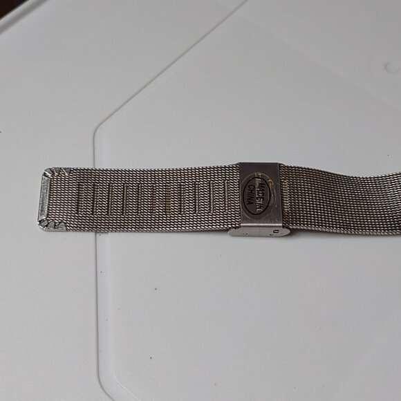 Silver Tone Steve Madden Watch With White Dial - Picture 11 of 14